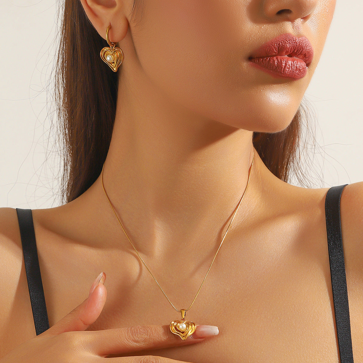 The Chic Infinite Love Set: Freshwater Pearl & Gold Heart Necklace with Earrings